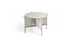 TRAVELER Outdoor | Cocktail Table - Harmonie Calme - Metal Top 6 TRAVELER Outdoor | Cocktail Table - Harmonie Calme - Metal Top -Exquisite Furniture Store Traveler TB 65 metal calme pers2
