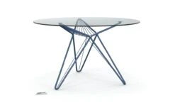 MADAME O | Dining Table - ø110 -Exquisite Furniture Store madame o table de repas ronde l120 laque epoxy pers1